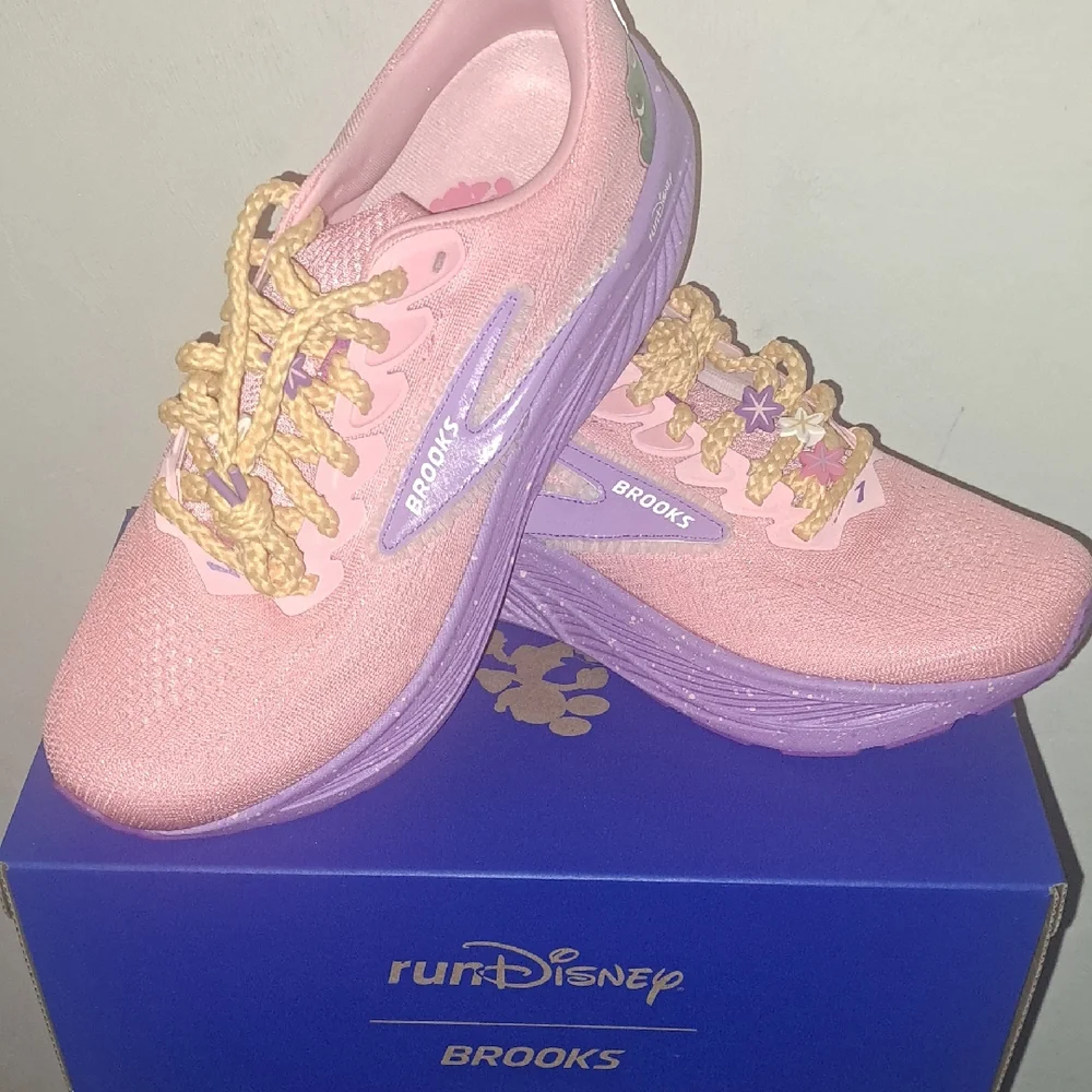 NEW,Brooks,Ghost 17,runDisney,Rapunzel,Tangled shoe,sizes (9.5) Medium (B) - Picture 1 of 16
